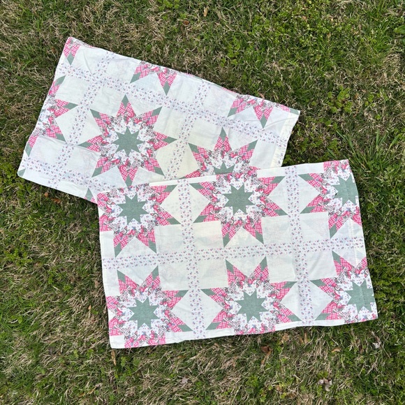 Vintage 70s Lone Star Quilt Print Pillowcases - Picture 1 of 3